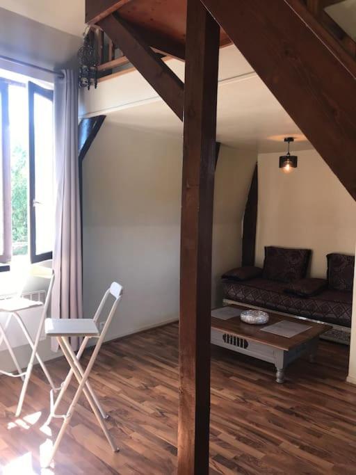 Appartement En Duplex Situe A La Limite Tours Saint-Pierre-des-Corps Buitenkant foto