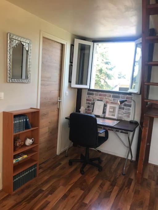 Appartement En Duplex Situe A La Limite Tours Saint-Pierre-des-Corps Buitenkant foto